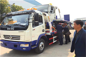 宜州汽车道路救援拖车价格